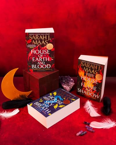 Crescent City Paperback Box Set: All three paperbacks in the STUNNING Crescent City series