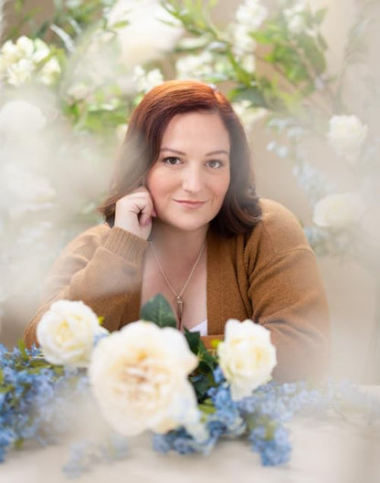 Rose in Chains: The NO.1 SUNDAY TIMES bestselling enemies-to-lovers romantasy and sizzling start to a series: Book 1 (The Evermore Trilogy)