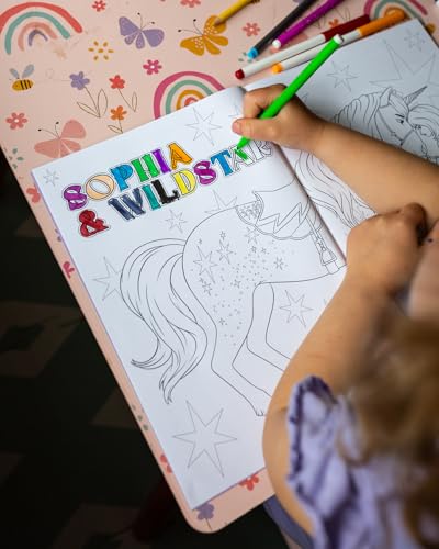 Unicorn Academy: Colouring Book (Unicorn Academy: TV tie-in titles)