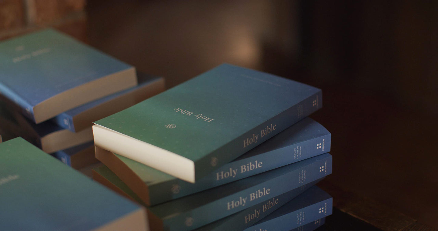 ESV Outreach Bible (Paperback, Blue)