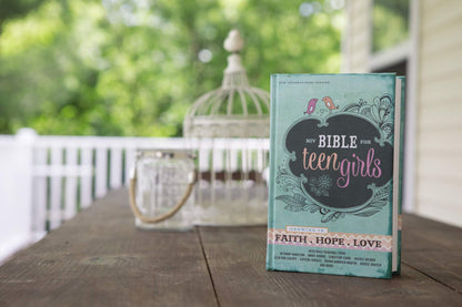 NIV, Bible for Teen Girls, Hardcover: Growing in Faith, Hope, and Love – The Perfect Christian Faith Gift for Your Teenage Girl, Age 13-18
