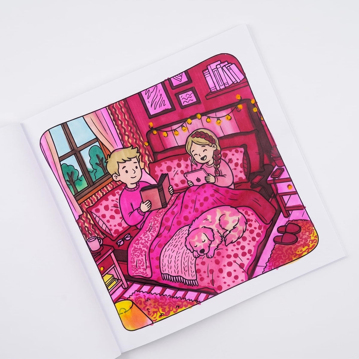The Hummingbird Cozy Moments: A Cozy Coloring Book for All Ages Featuring Family, Friendship, Mother-Daughter Scenes, Hygge, Slow Living & Heartwarming Everyday Rituals (Cozy Travel Book Series)