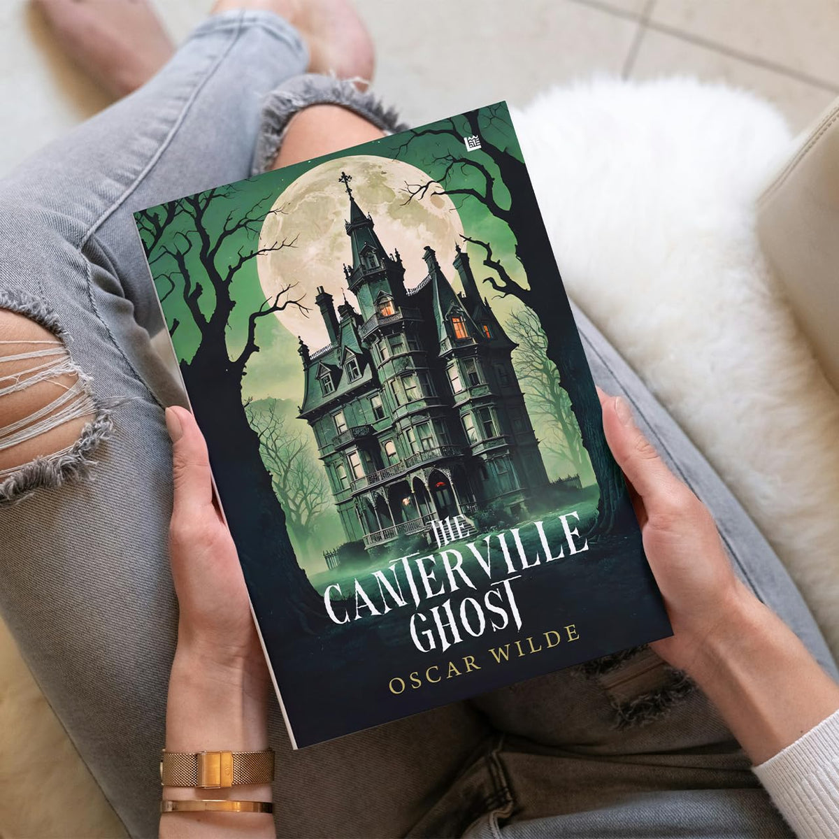 The Canterville Ghost by Oscar Wilde [Premium Paperback] Classic Novels For Teenagers | Horror Story Books | Oscar Wilde Books | Fantasy Fiction Books | Horror Novels | Story Books for Kids 12-15