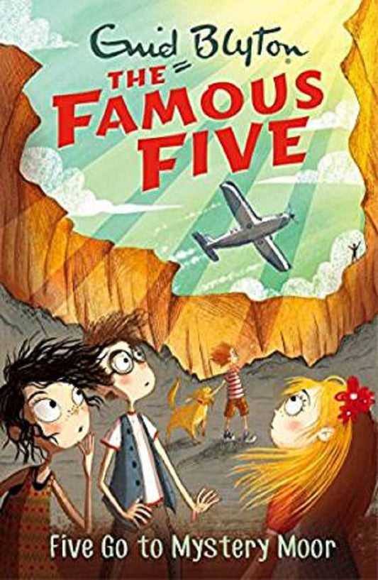 FAMOUS FIVE: 13: FIVE GO TO MYSTERY MOOR (The Famous Five Series) by Enid Blyton book cover
