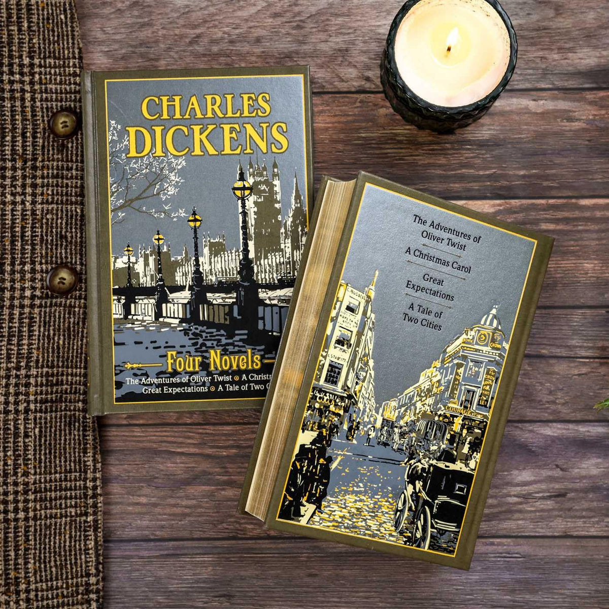 Charles Dickens Four Novels: The Adventures of Oliver Twist, a Christmas Carol, Great Expectations, a Tale of Two Cities (Leather-bound Classics)