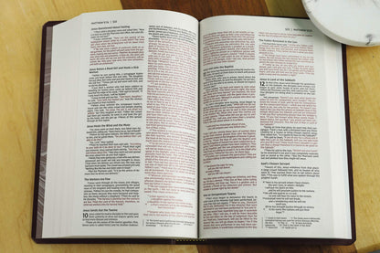 Niv, Gift And Award Bible, Leather-Look, Burgundy, Red Lette