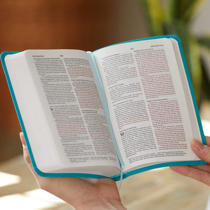 NKJV, Value Thinline Bible, Leathersoft, Black, Red Letter, Comfort Print
