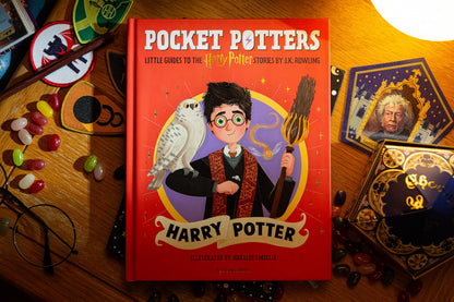 Harry Potter: The must-have Christmas stocking filler for Potter fans! (Pocket Potters – Little Guides to the HARRY POTTER Stories)
