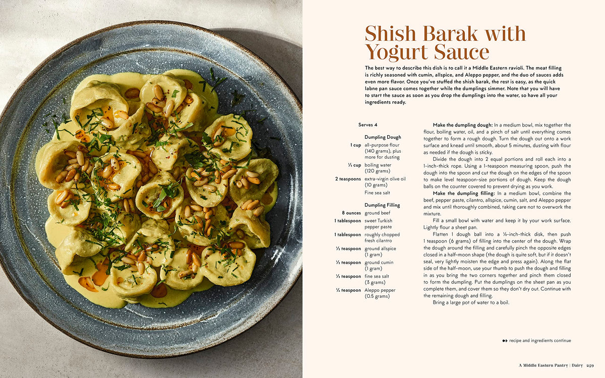 A Middle Eastern Pantry: Essential Ingredients for Classic and Contemporary Recipes: A Cookbook