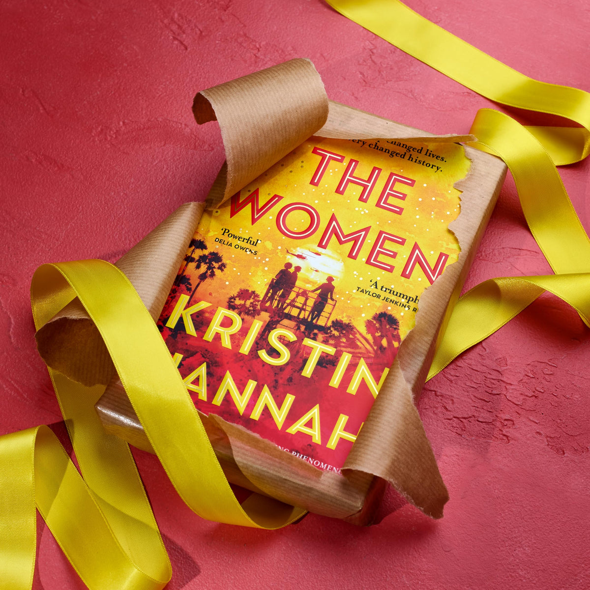 The Women:The Instant Sunday Times Bestseller from the author of The Nightingale: The Instant Number One Bestseller from the author of The Nightingale