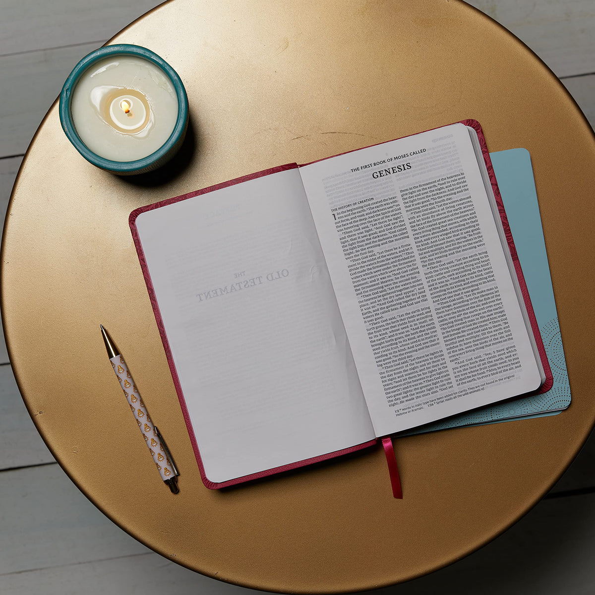 NKJV, Value Thinline Bible, Leathersoft, Black, Red Letter, Comfort Print